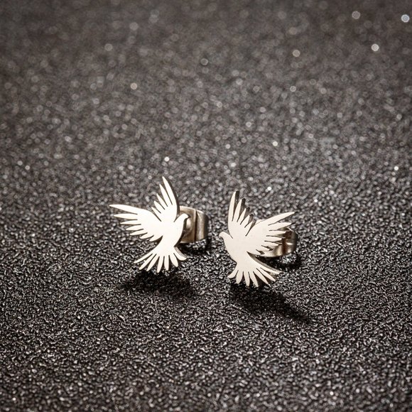 🎉Mini Y2K Streetwear Eagle Bird Gold Plated Dainty Ear Studs - Picture 2 of 3